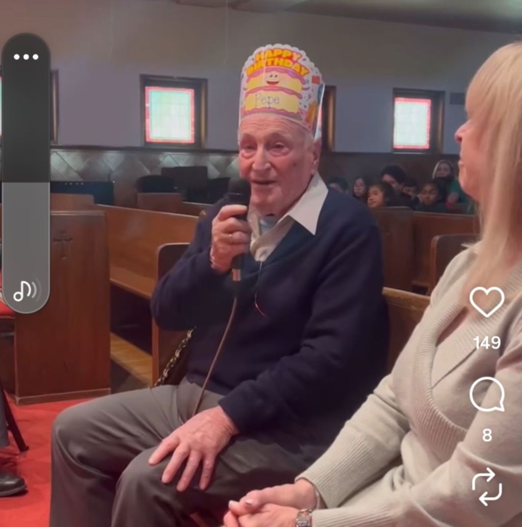 O deputado Chu homenageia veterinário da Segunda Guerra Mundial, centenário de Arcádia – Daily News