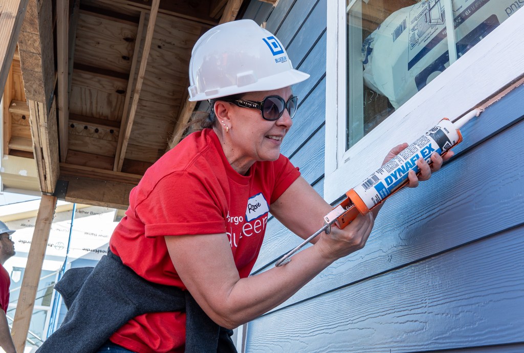 Fundação Wells Fargo doa US$ 1 milhão à Gabriel Valley Habitat for Humanity para apoiar ADUs em zonas queimadas – Daily News