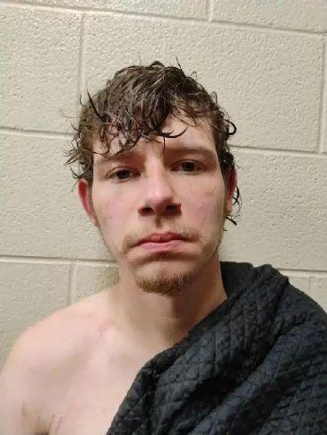 Mulher grávida baleada em Glasgow; polícia faz prisão